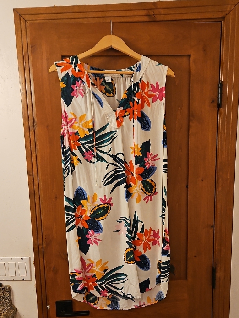 Sleeveless Tropical Floral Shift Dress - White with Bright Floral Print